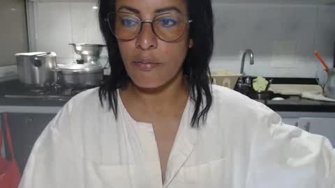 Snapshot of kattleyagray chatting on 11/20/25, 08:52 KattleyaGrey online show from 11/20/25, 08:52