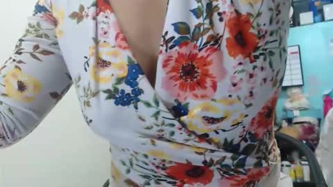 Snapshot of kattleyagray chatting on 12/02/25, 10:38 KattleyaGrey online show from 12/02/25, 10:38