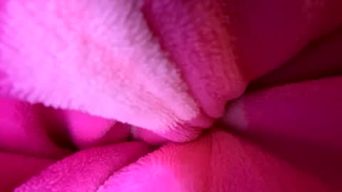 Josie live show Tuesday Wednesday and Thursday online show from 11/30/25, 09:24