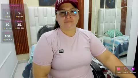 Snapshot of katty_findom_ chatting on 07/09/26, 09:13 katty online show from 07/09/26, 09:13