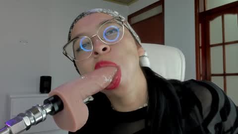 Katty online show from 01/14/25, 08:59