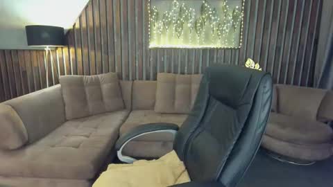 Katty online show from 12/21/25, 06:26