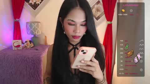 Snapshot of katulan_anderson09 chatting on 02/23/25, 04:13 Camilla online show from 02/23/25, 04:13