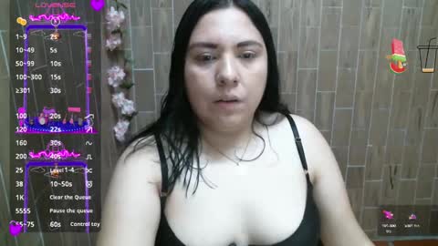 Snapshot of katy2425 chatting on 12/06/24, 04:03 Katy online show from 12/06/24, 04:03