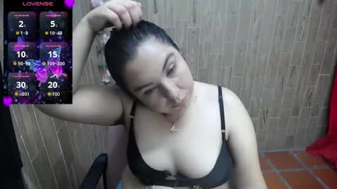 Snapshot of katy2425 chatting on 03/07/25, 09:59 Katy online show from 03/07/25, 09:59