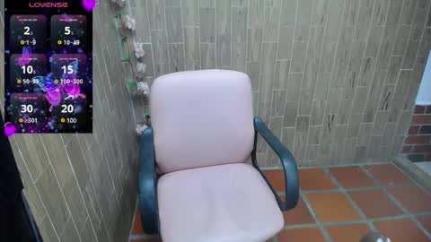 Snapshot of katy2425 chatting on 03/10/25, 01:01 Katy online show from 03/10/25, 01:01