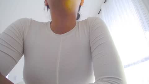  K a t  y  online show from 12/20/25, 08:16