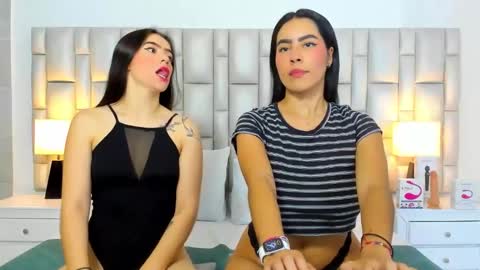 Snapshot of katy_and_paola chatting on 02/20/26, 07:58 katy blonde girl and paola big boobs online show from 02/20/26, 07:58