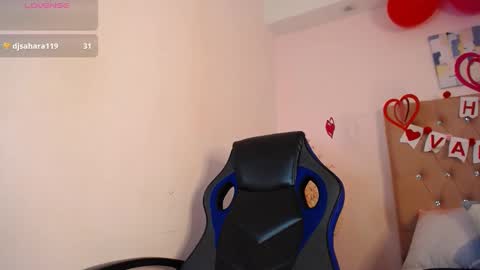 Snapshot of katy_van chatting on 02/11/25, 11:43 Katy Van online show from 02/11/25, 11:43