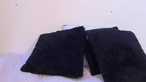 Snapshot of katy_van chatting on 02/16/25, 03:04 Katy Van online show from 02/16/25, 03:04