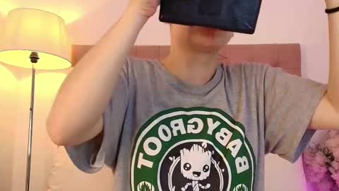 Snapshot of katy_van chatting on 02/21/25, 05:24 Katy Van online show from 02/21/25, 05:24