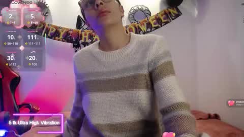 Snapshot of katy_van chatting on 10/25/25, 09:09 Katy Van online show from 10/25/25, 09:09