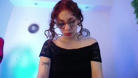 Snapshot of katy_van chatting on 11/10/25, 08:41 Katy Van online show from 11/10/25, 08:41