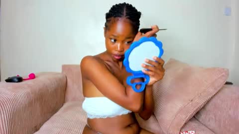 Snapshot of katy_washington chatting on 10/09/25, 11:30 Katy online show from 10/09/25, 11:30