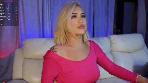 Snapshot of katyablonding chatting on 01/10/25, 12:36 salo online show from 01/10/25, 12:36