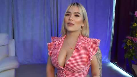 Snapshot of katyablonding chatting on 03/05/25, 01:50 salo online show from 03/05/25, 01:50