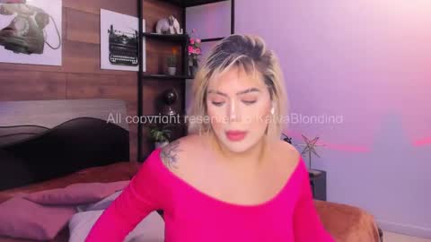 Snapshot of katyablonding chatting on 09/11/25, 03:12 salo online show from 09/11/25, 03:12