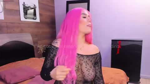 Snapshot of katyablonding chatting on 11/08/25, 02:28 salo online show from 11/08/25, 02:28