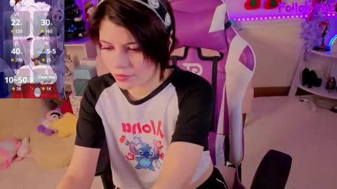 Snapshot of katyazaitseva chatting on 12/22/25, 02:03 Katya online show from 12/22/25, 02:03