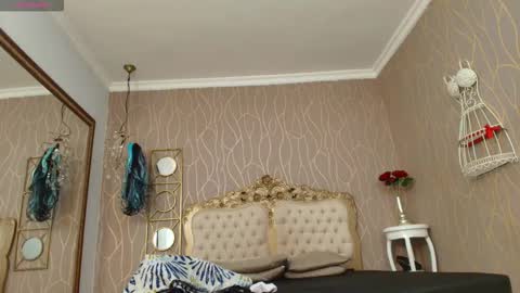 Snapshot of katybrowns chatting on 12/05/25, 08:05 KATY online show from 12/05/25, 08:05