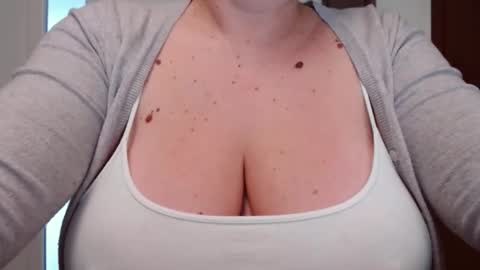 Katy online show from 11/09/25, 06:12