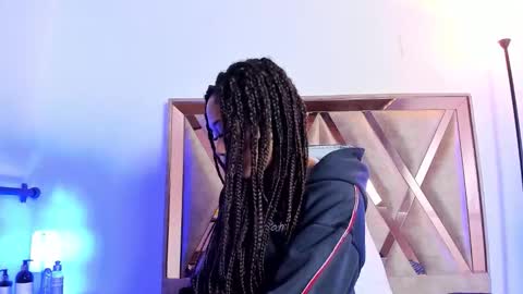 katyortiz online show from 11/17/25, 11:38