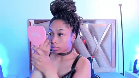 katyortiz online show from 12/02/25, 11:37