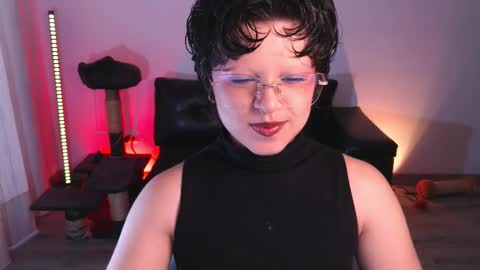 Snapshot of katyxxx_043 chatting on 10/17/25, 07:05 katyxxx_043 online show from 10/17/25, 07:05