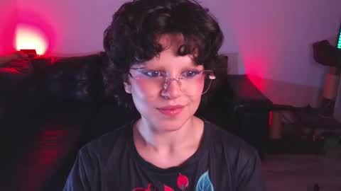 Snapshot of katyxxx_043 chatting on 11/21/25, 03:38 katyxxx_043 online show from 11/21/25, 03:38