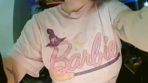 Snapshot of kawaiicvnt420 chatting on 11/20/25, 05:23 kawaiicvnt420 online show from 11/20/25, 05:23