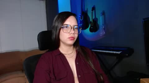 Kay online show from 03/04/26, 01:33