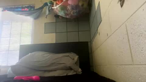 kay_la online show from 04/16/26, 04:19