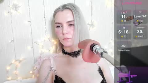 Snapshot of kaya_devis chatting on 11/24/25, 04:34 KAYA online show from 11/24/25, 04:34