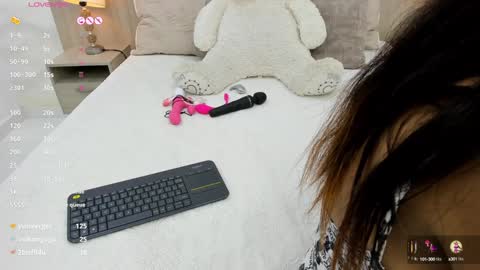 Snapshot of kaya_taraji chatting on 01/25/25, 02:25 online show from 01/25/25, 02:25