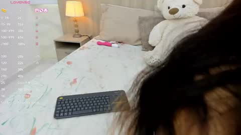 Snapshot of kaya_taraji chatting on 02/22/25, 02:41 online show from 02/22/25, 02:41