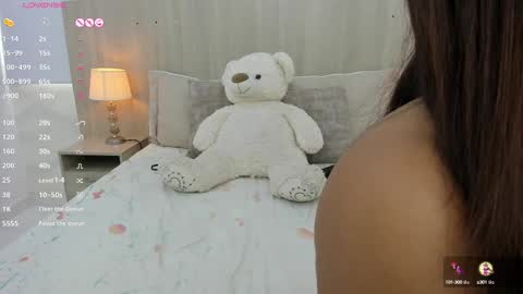 Snapshot of kaya_taraji chatting on 02/24/25, 02:37 online show from 02/24/25, 02:37