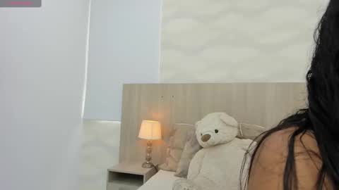 Snapshot of kaya_taraji chatting on 09/10/25, 11:43 online show from 09/10/25, 11:43