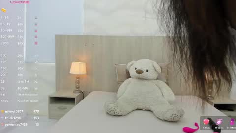 Snapshot of kaya_taraji chatting on 09/13/25, 11:32 online show from 09/13/25, 11:32