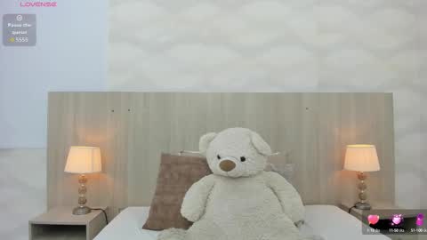 Snapshot of kaya_taraji chatting on 09/18/25, 11:23 online show from 09/18/25, 11:23