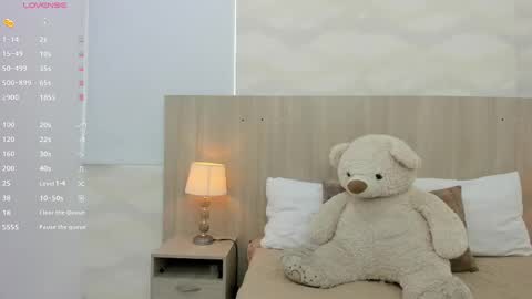 Snapshot of kaya_taraji chatting on 10/14/25, 11:33 online show from 10/14/25, 11:33