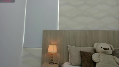 Snapshot of kaya_taraji chatting on 10/23/25, 11:20 online show from 10/23/25, 11:20