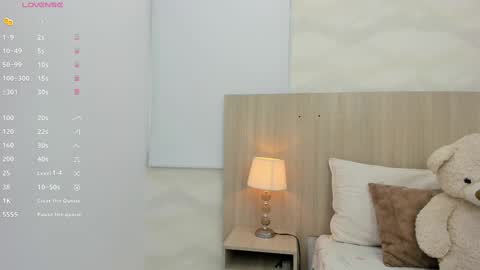 Snapshot of kaya_taraji chatting on 10/29/25, 11:23 online show from 10/29/25, 11:23