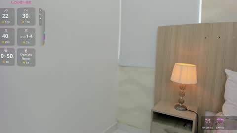 Snapshot of kaya_taraji chatting on 11/12/25, 11:21 online show from 11/12/25, 11:21