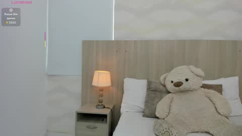 Snapshot of kaya_taraji chatting on 11/15/25, 11:29 online show from 11/15/25, 11:29