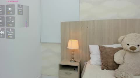 Snapshot of kaya_taraji chatting on 11/16/25, 11:16 online show from 11/16/25, 11:16