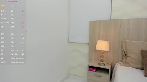 Snapshot of kaya_taraji chatting on 12/18/25, 03:23 online show from 12/18/25, 03:23