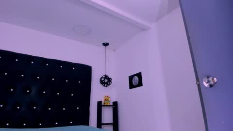 Cattleya stone online show from 01/13/25, 07:43