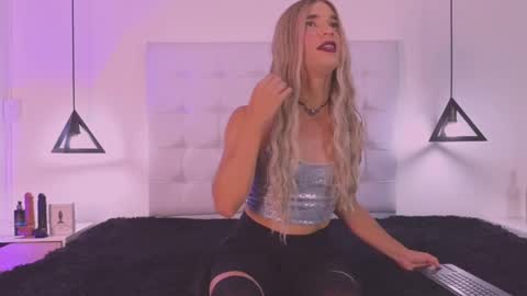 Cattleya stone online show from 02/12/25, 05:05