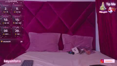 Cattleya stone online show from 11/26/25, 07:20