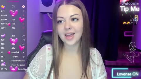 Snapshot of kayaskylar chatting on 10/17/25, 10:23 Kaya online show from 10/17/25, 10:23